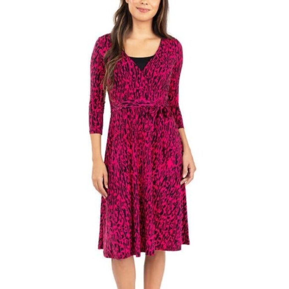 Y Leota Wrinkle Free Pink Vintage Vines Jersey Wrap V Neck Mini Dress